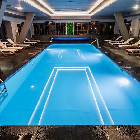 Q Chalet 萨彻勒 外观 照片